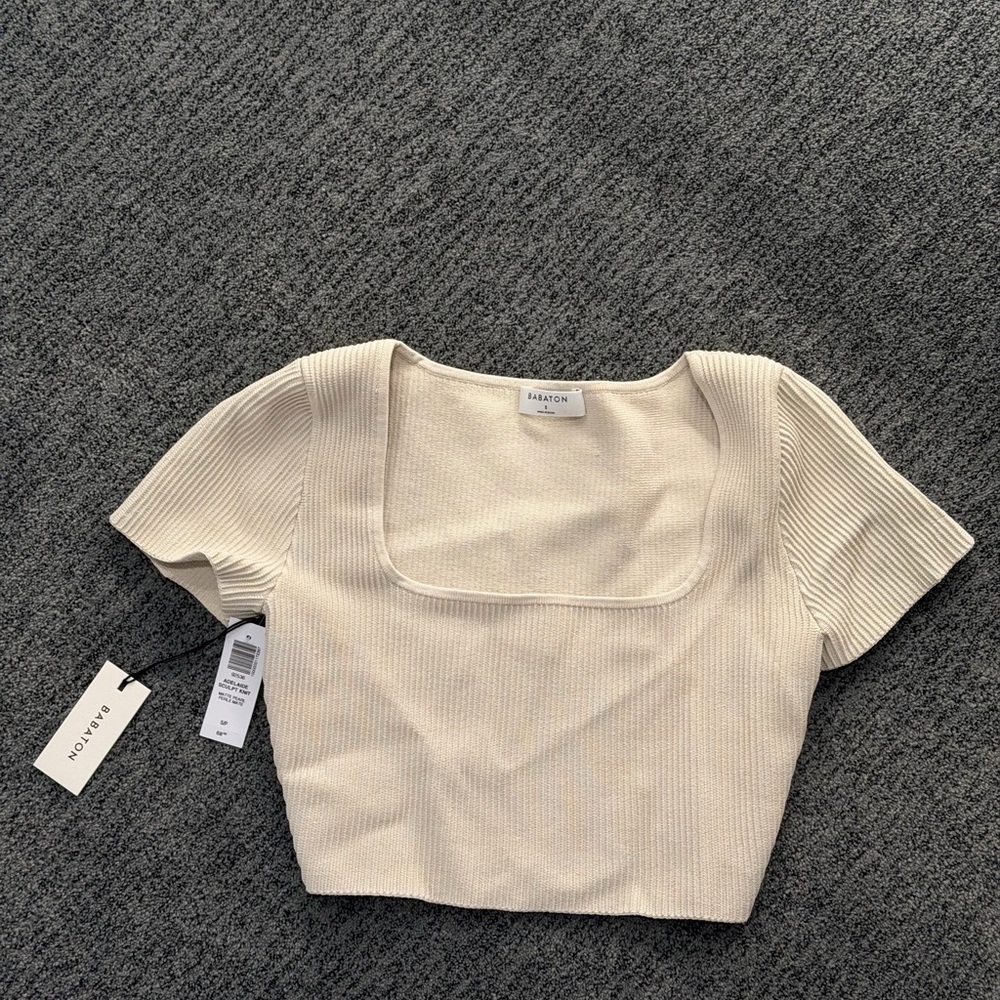 Aritzia Babaton Cream Ribbed Women's Top
